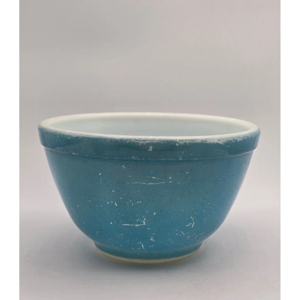 Vintage Pyrex Turquoise Blue 401 Mixing Bowl 1.5 Pint Small Milk Glass 5.75